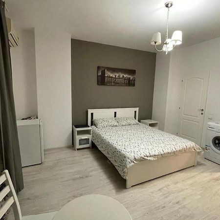 Centru Charming New Apartament Piata Universitate Apartment บูคาเรสต์ ภายนอก รูปภาพ