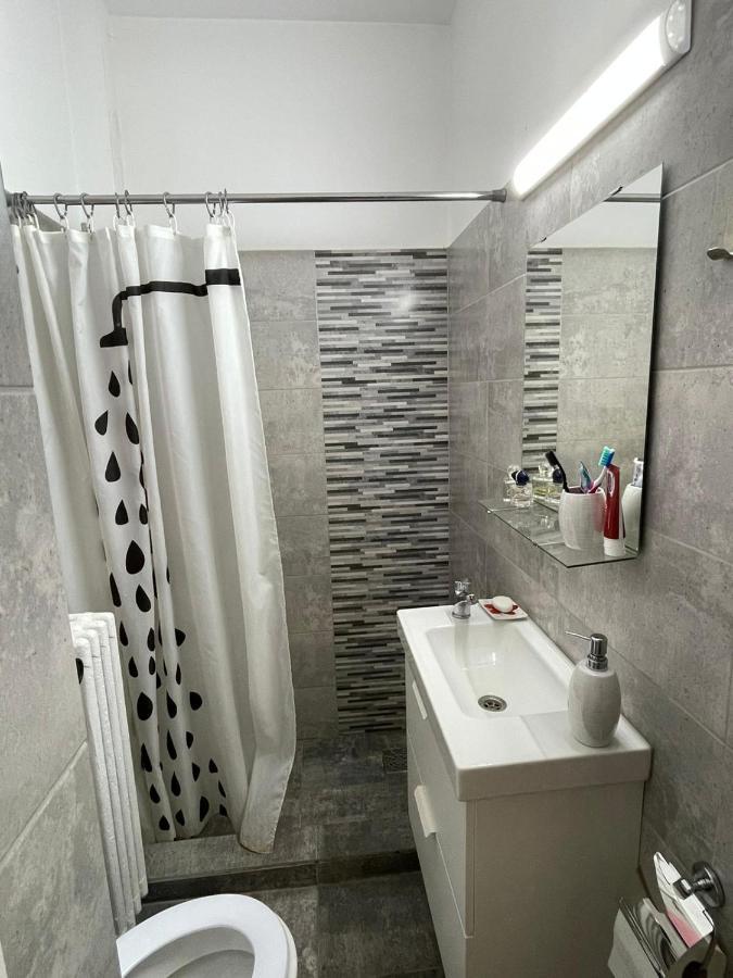 Centru Charming New Apartament Piata Universitate Apartment บูคาเรสต์ ภายนอก รูปภาพ